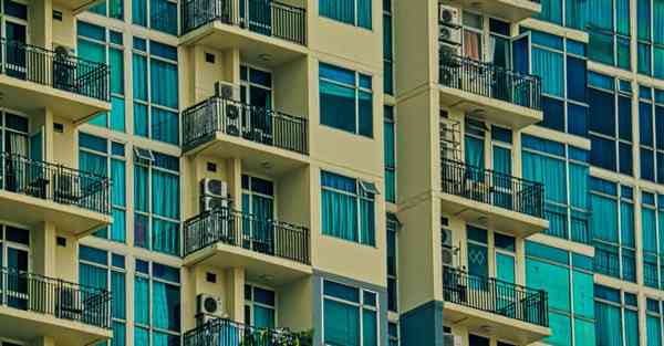 央视制作的综艺_央视制作的系列电影