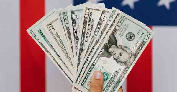 如何制作动画软件_如何制作动画色块上下突出效果