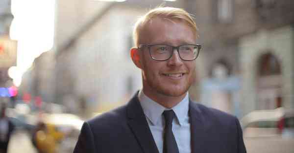 大孩子在外面要吃母乳