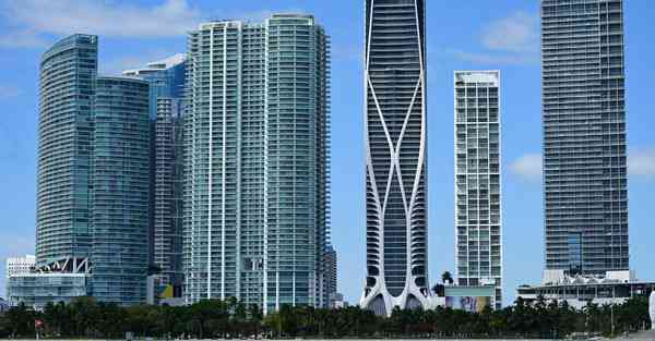 动画制作利用的是