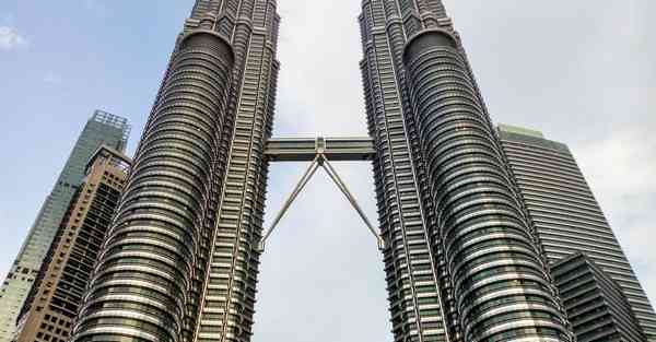 如何制作动画片背景组图