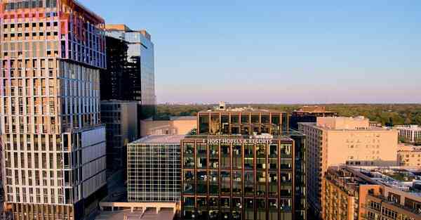 北京动物园熊猫萌萌资料_北京动物园熊猫萌兰攻略